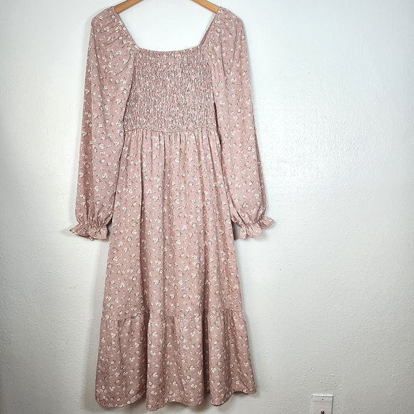 Flower & Feather Smocked Long Sleeve Floral Midi Dress Medium - Picture 2 of 16